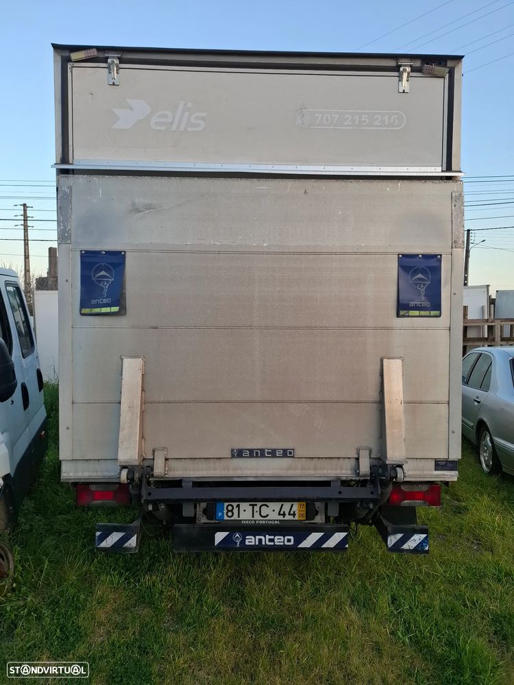 Iveco Iveco 35.17 cx fechada com plat elevatoria - 2
