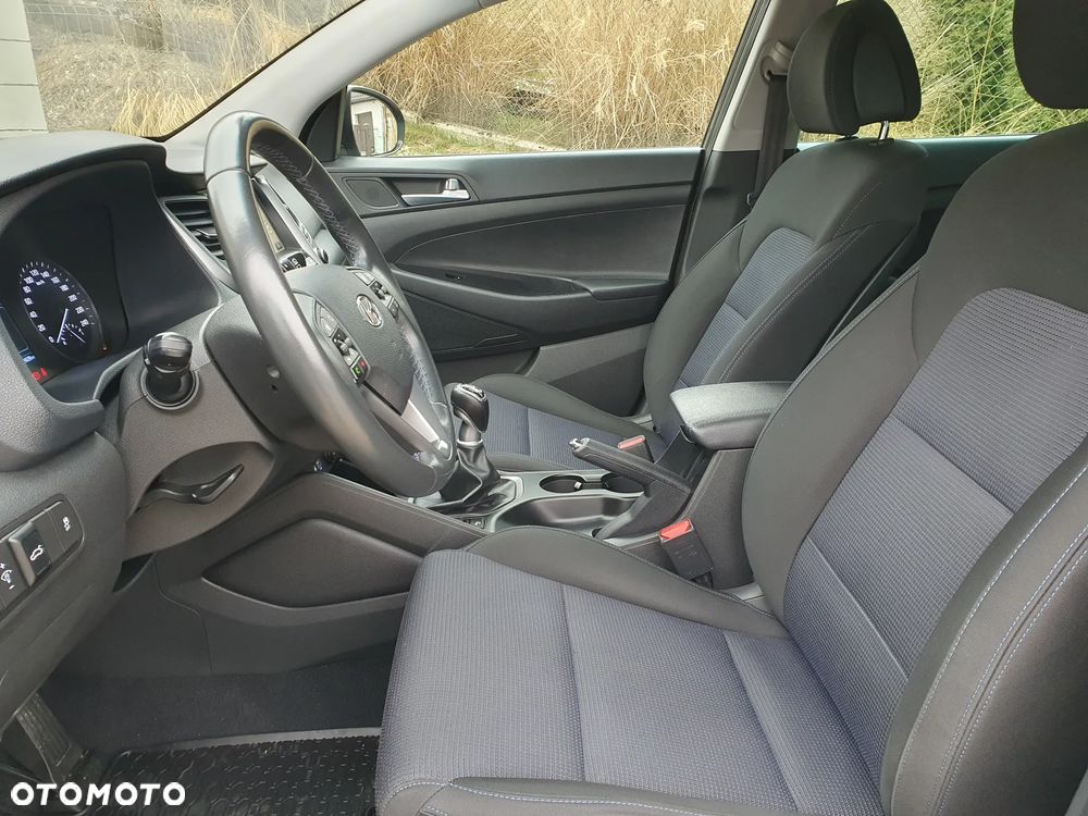 Hyundai Tucson 1.7 CRDI BlueDrive Comfort 2WD - 14