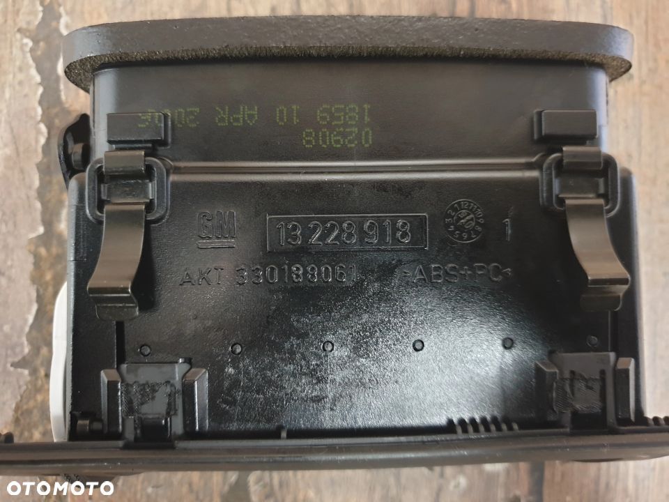 Kratka nawiewu prawa Opel Astra H 13228918 - 3