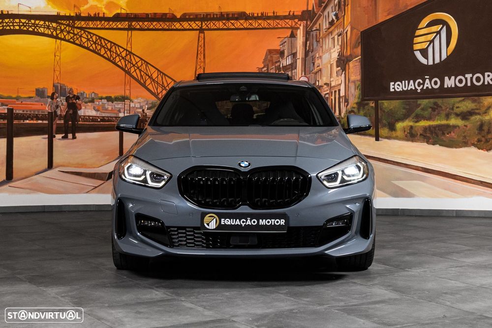 BMW 118 i Pack Desportivo M Auto - 2