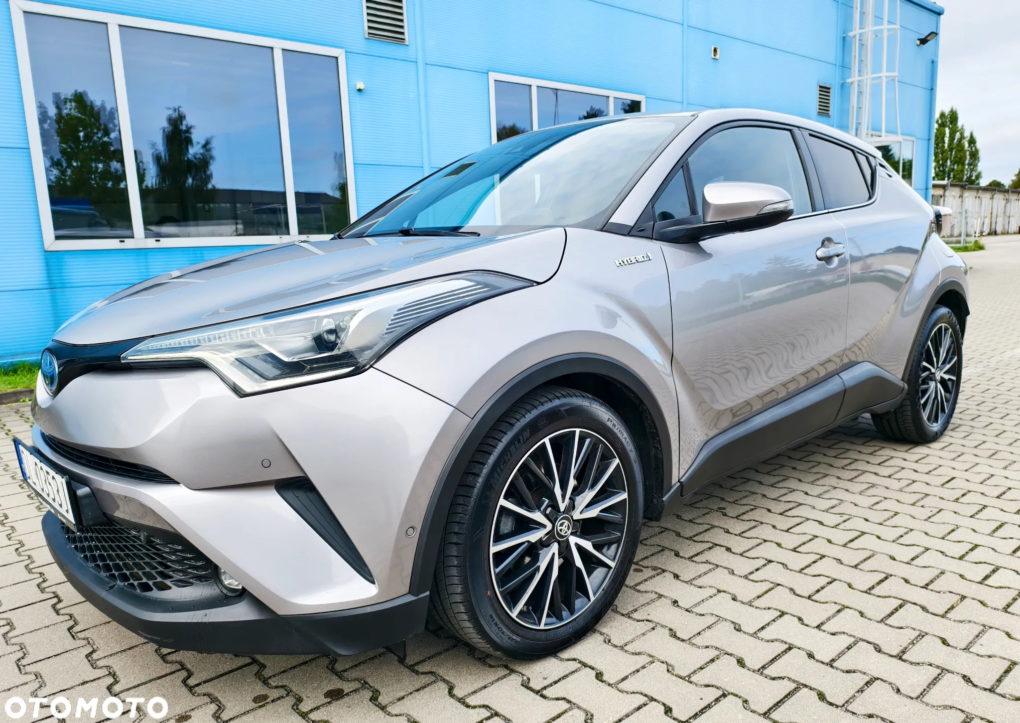 Toyota C-HR Hybrid Lounge - 2