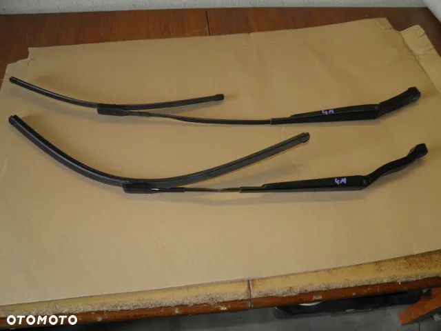 RAMIONA WYCIERACZEK AUDI Q7 2017r