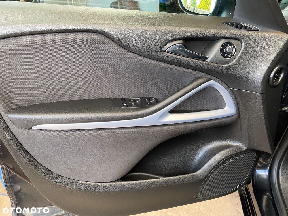 Opel Zafira - 25