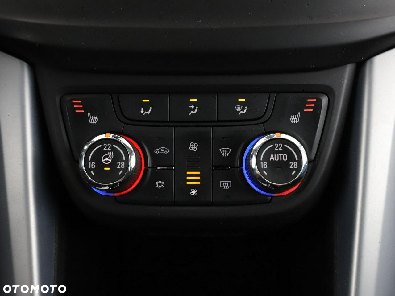 Opel Zafira 1.4 Turbo (ecoFLEX) Start/Stop Edition - 26