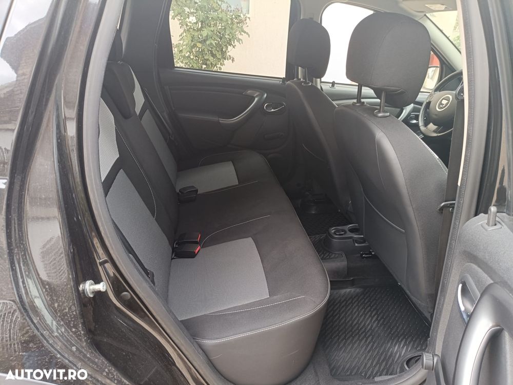 Dacia Duster dCi 110 FAP 4x2 Urban Explorer - 14