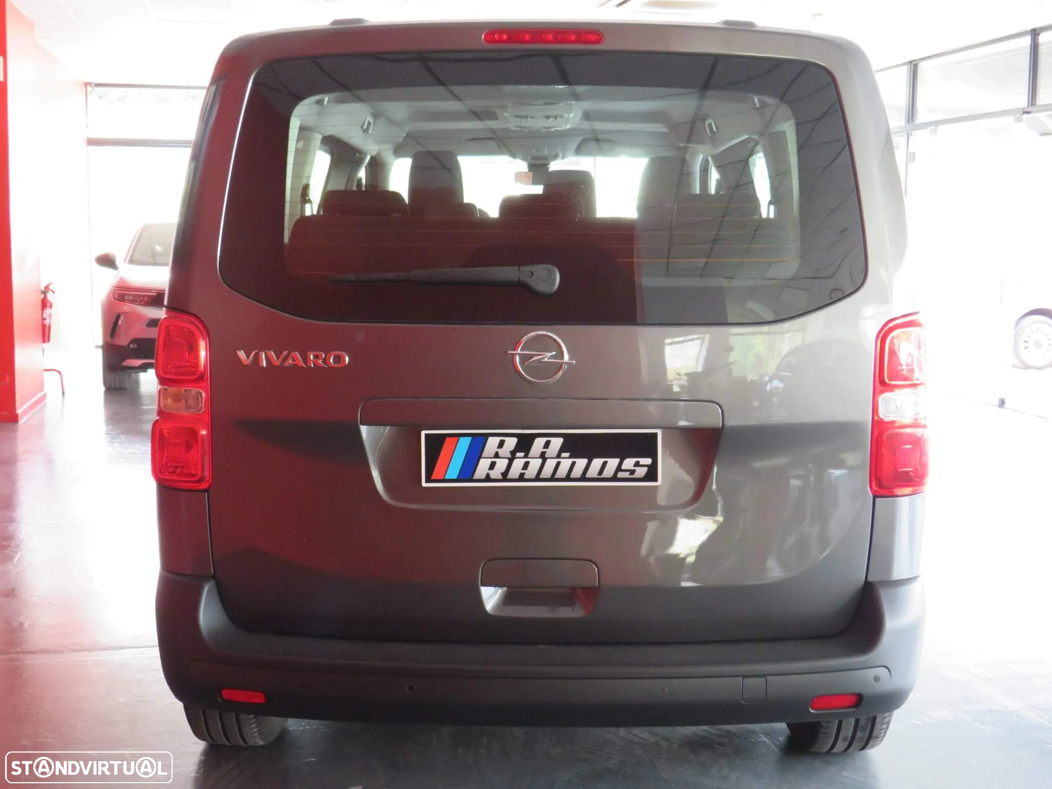 Opel Vivaro 1.5 CDTi L2H1 Essentia Inc - 9