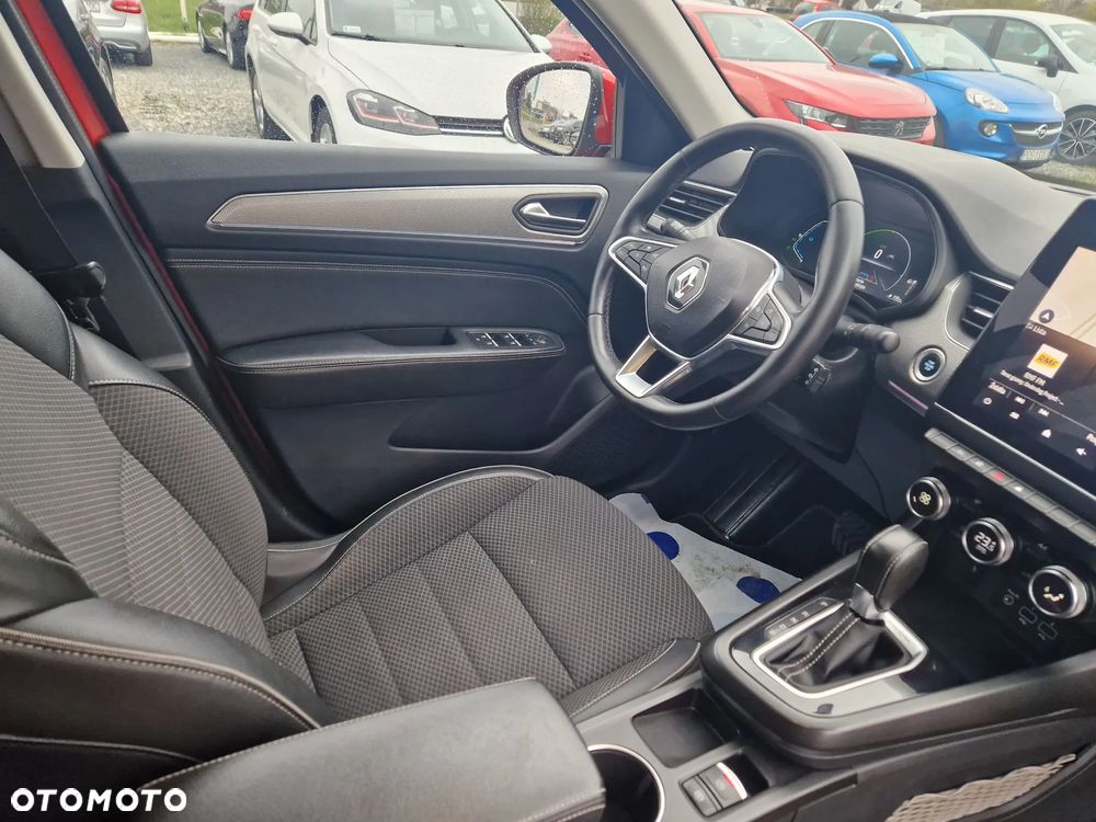 Renault Arkana 1.6 E-TECH Zen MMT - 33