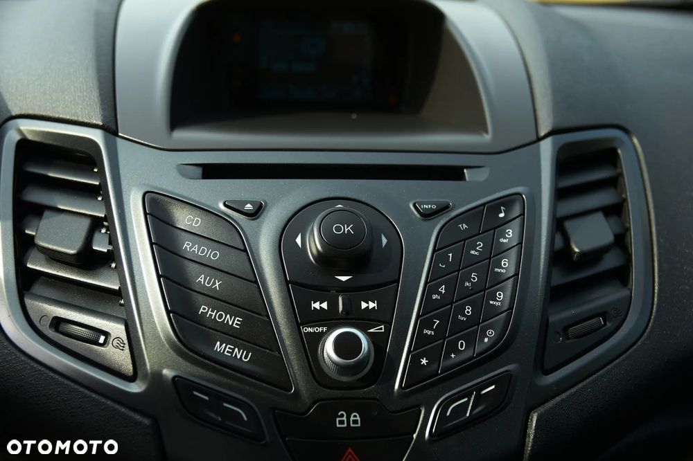 Ford Fiesta 1.25 SYNC Edition - 32