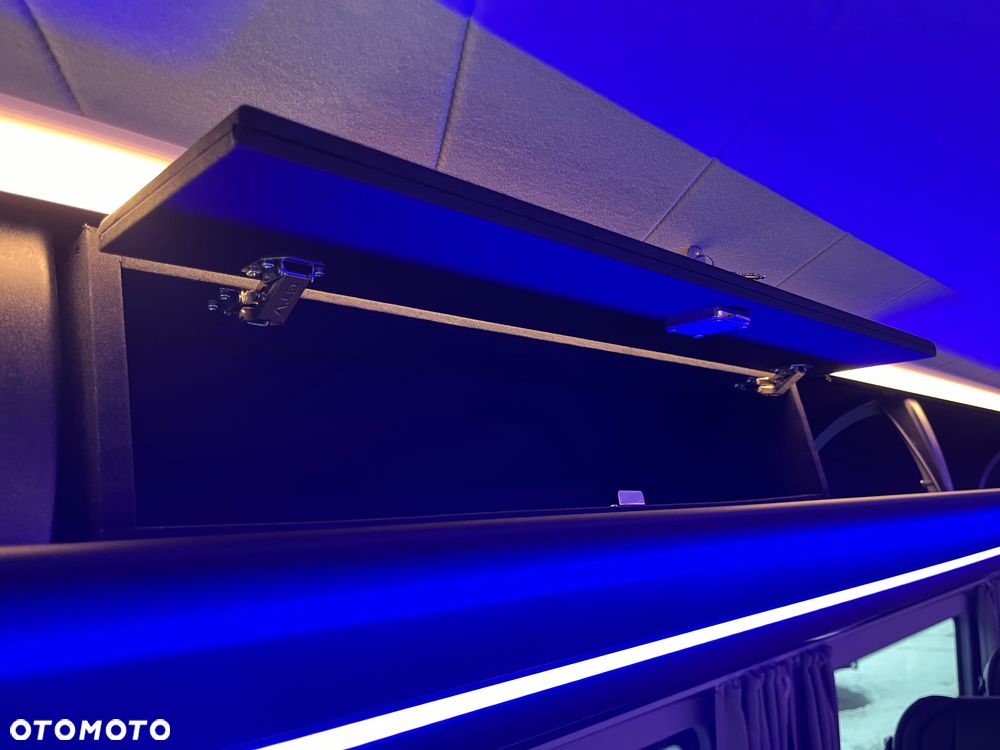 Mercedes-Benz Sprinter 519 - 18