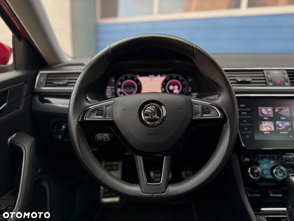 Skoda Superb 2.0 TSI L&K DSG - 17