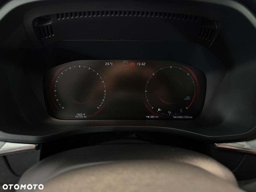 Volvo XC 60 D4 Momentum Pro - 19