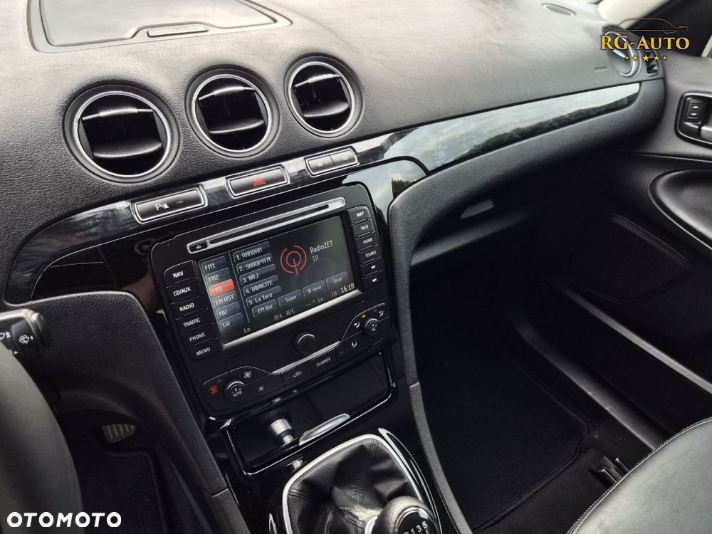 Ford Galaxy - 26