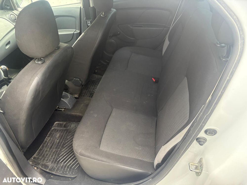 Dacia Logan 1.5 75CP Ambiance - 12