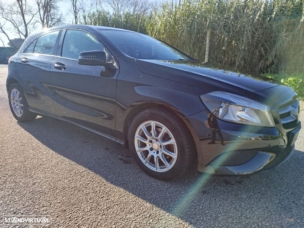 Mercedes-Benz A 180 - 21