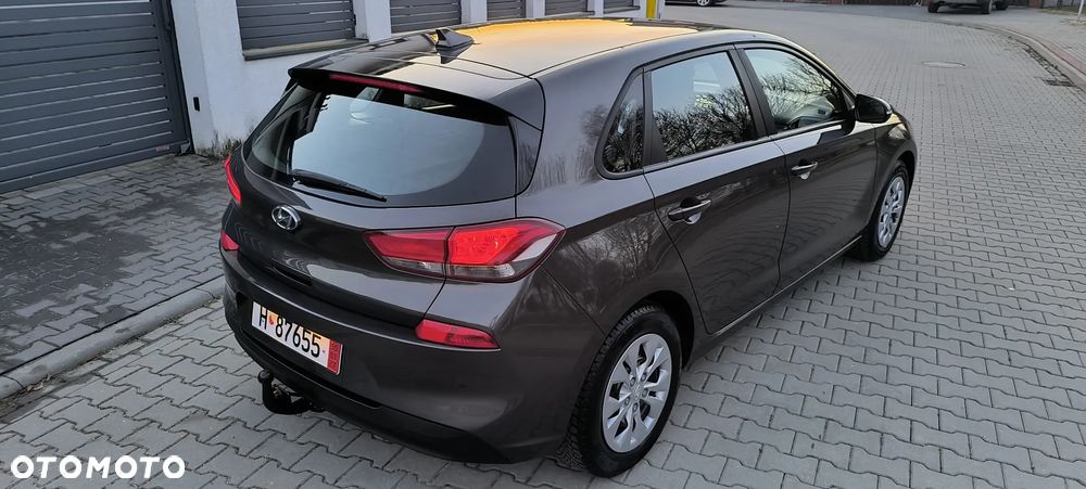 Hyundai i30 blue Kombi 1.6 CRDi Passion - 22