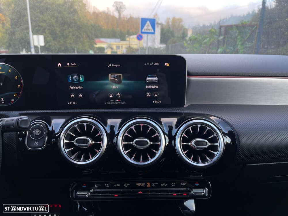 Mercedes-Benz A 180 7G-DCT AMG Line - 24