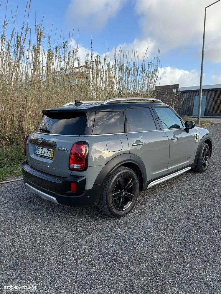 MINI Countryman Cooper SE ALL4 Auto - 6