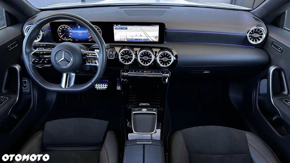 Mercedes-Benz CLA 200 AMG Line 7G-DCT - 9
