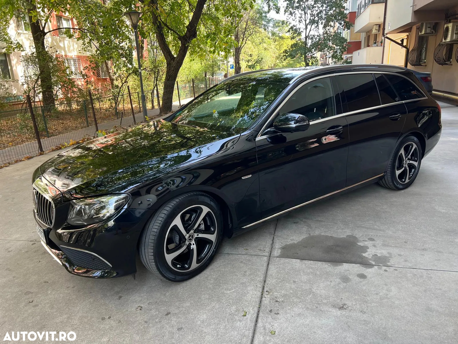 Mercedes-Benz E 200 d T 9G-TRONIC Avantgarde - 3