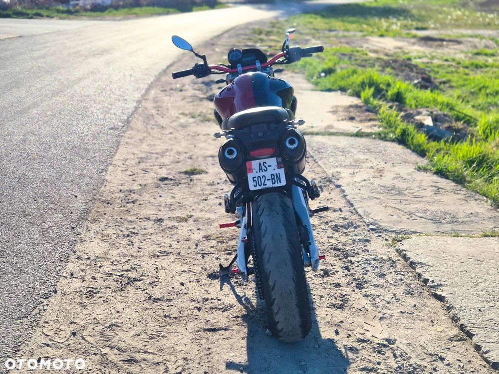 Yamaha MT - 6