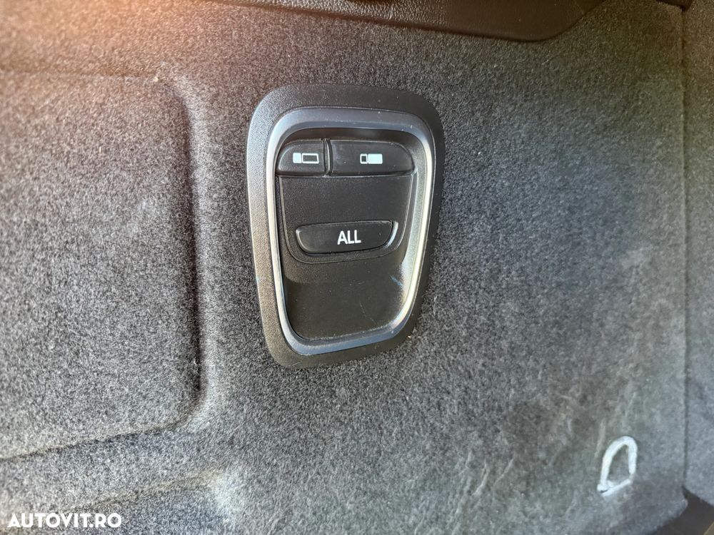 Renault Scenic ENERGY dCi 130 INTENS - 15