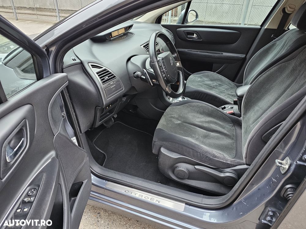 Citroën C4 1.6 HDI FAP EGS6 Exclusive - 9