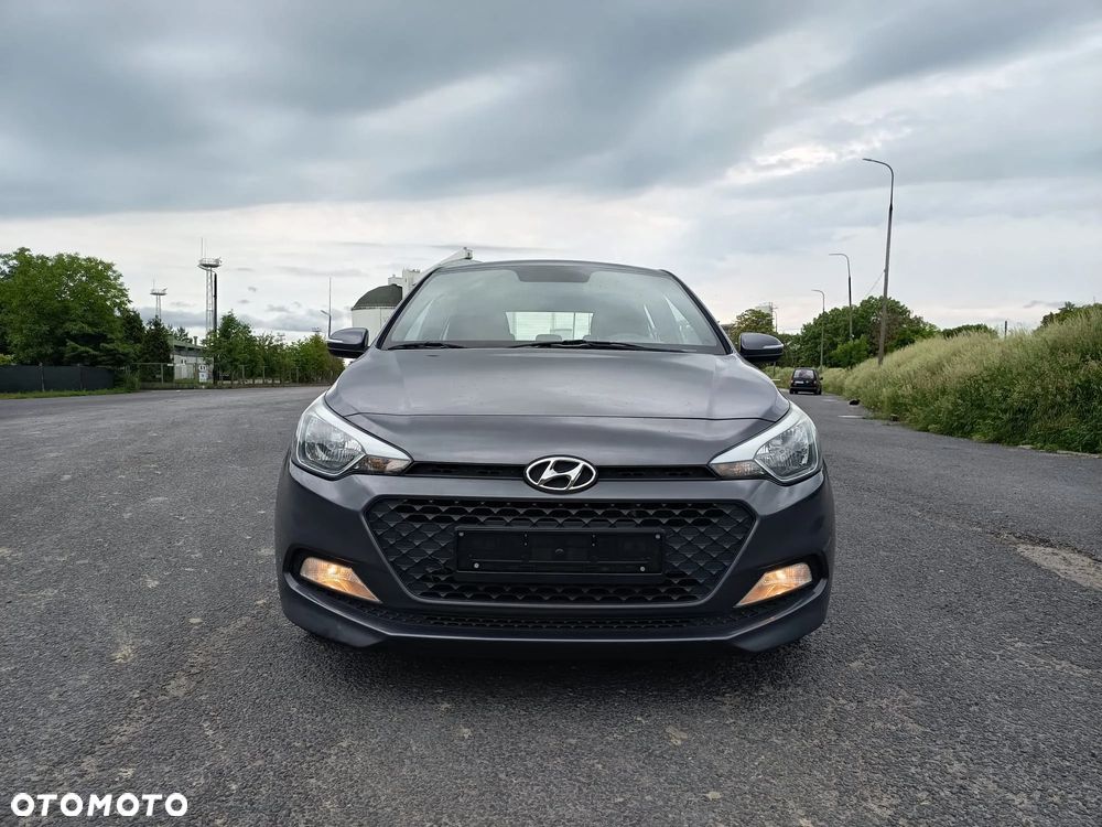 Hyundai i20 1.1 CRDi Classic + - 6