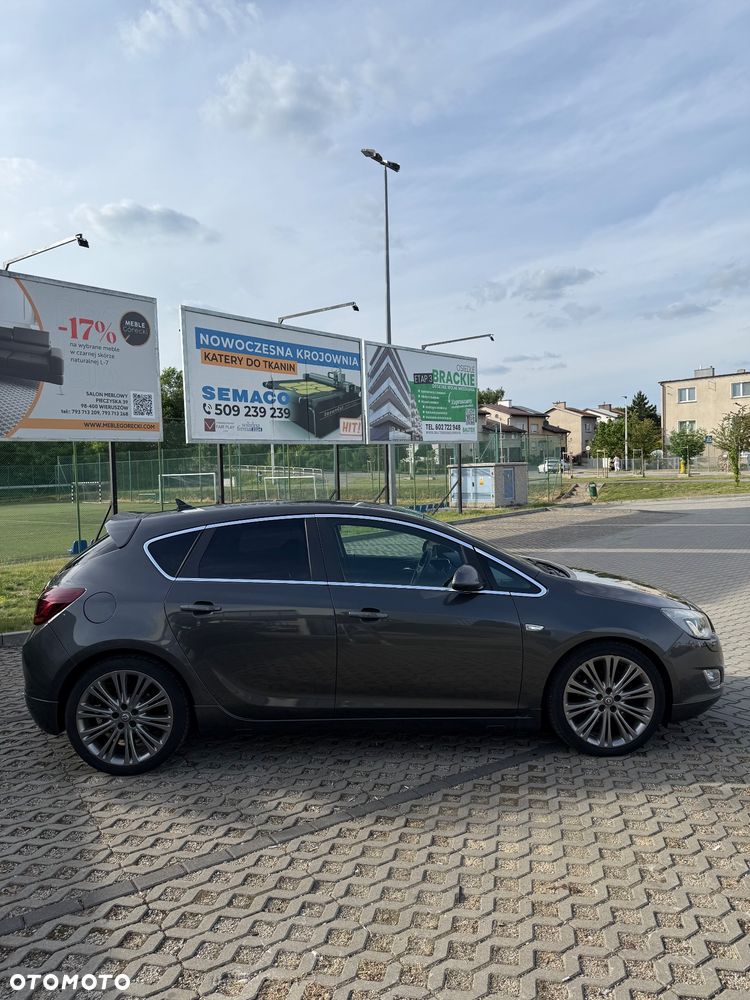 Opel Astra 1.6 Turbo Innovation - 3