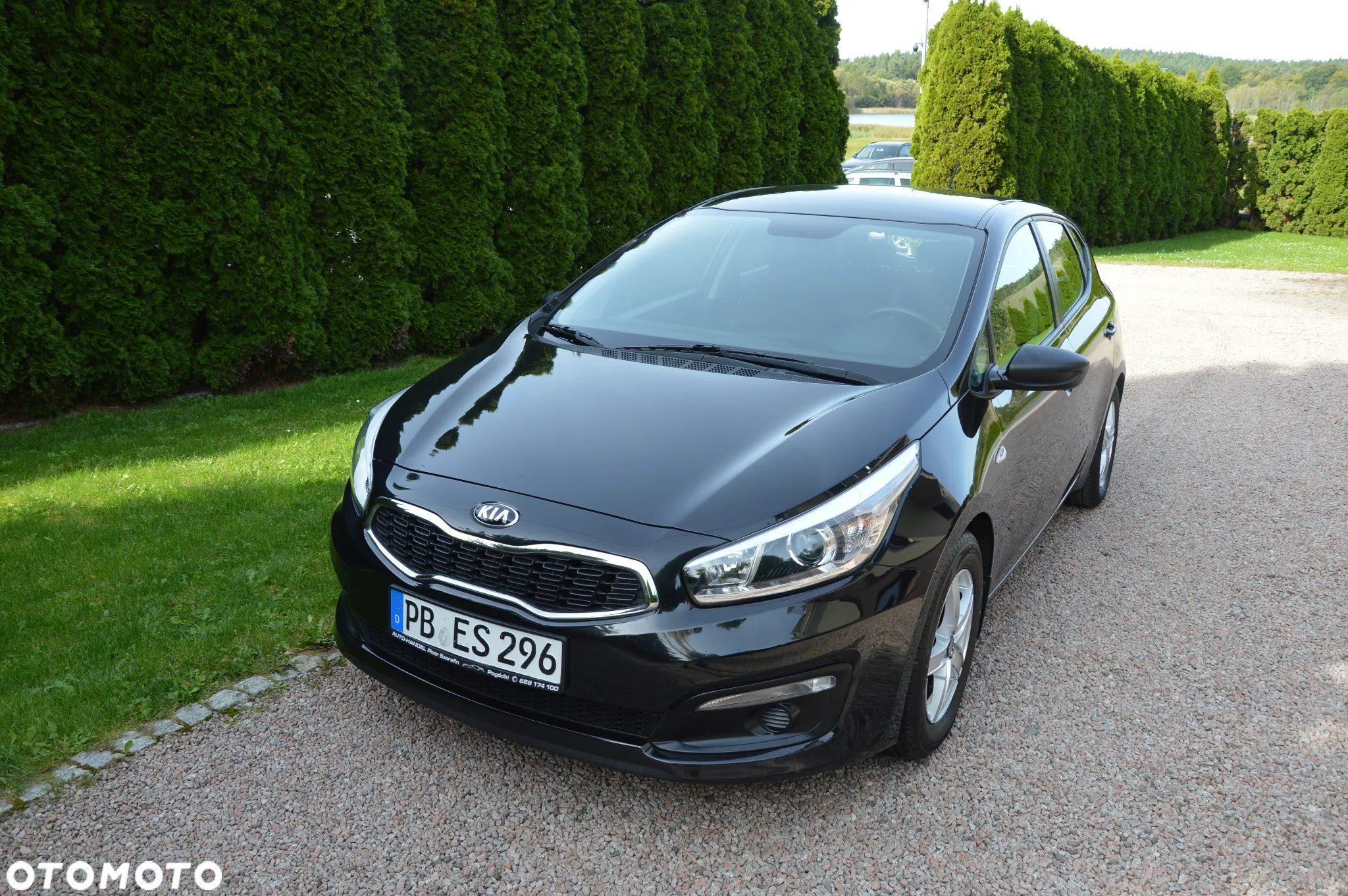 Kia Ceed - 12