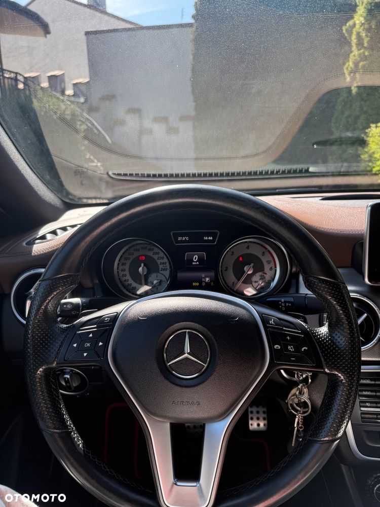Mercedes-Benz CLA 200 (CDI) d 4Matic 7G-DCT - 7