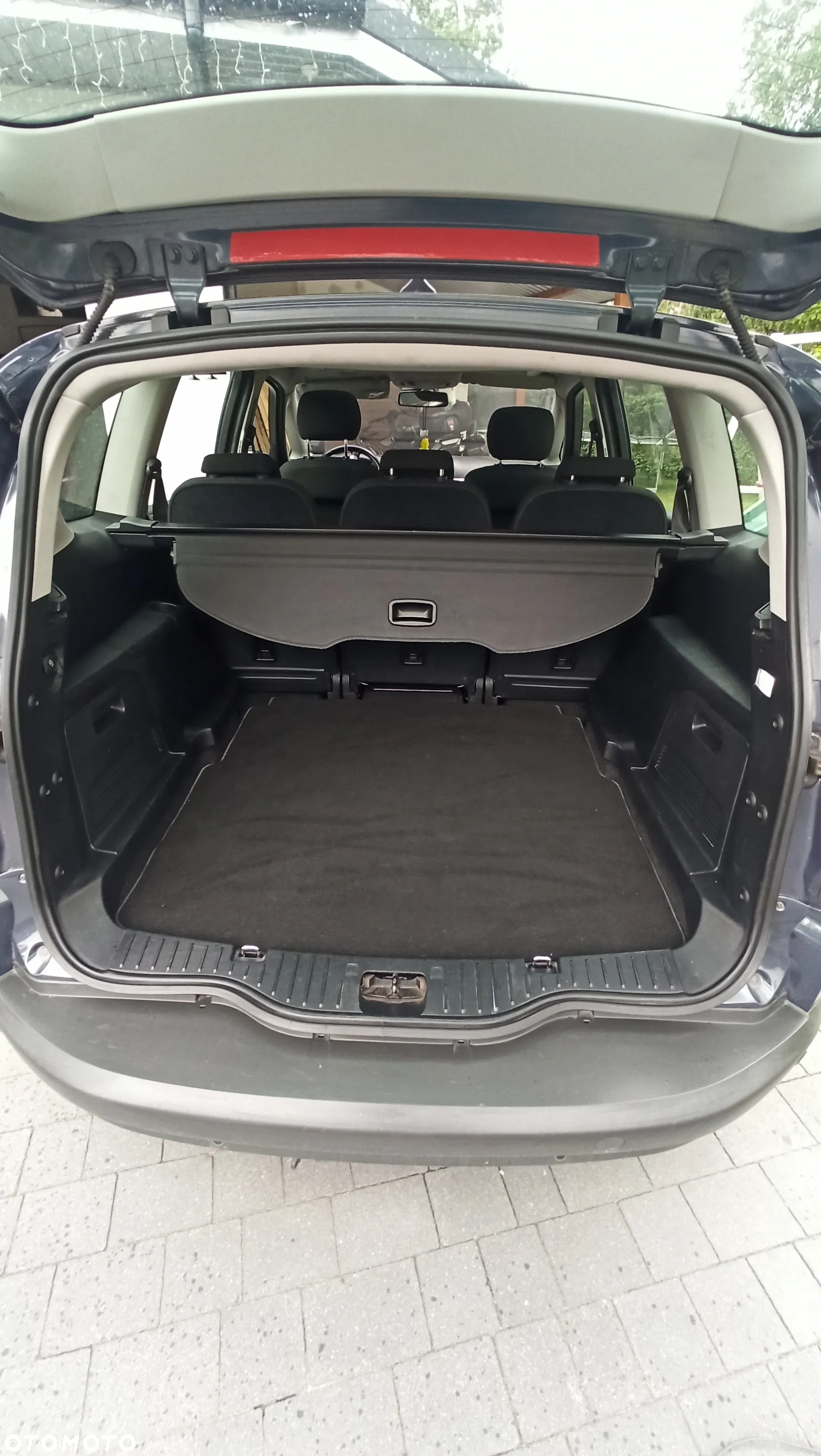 Ford S-Max - 8