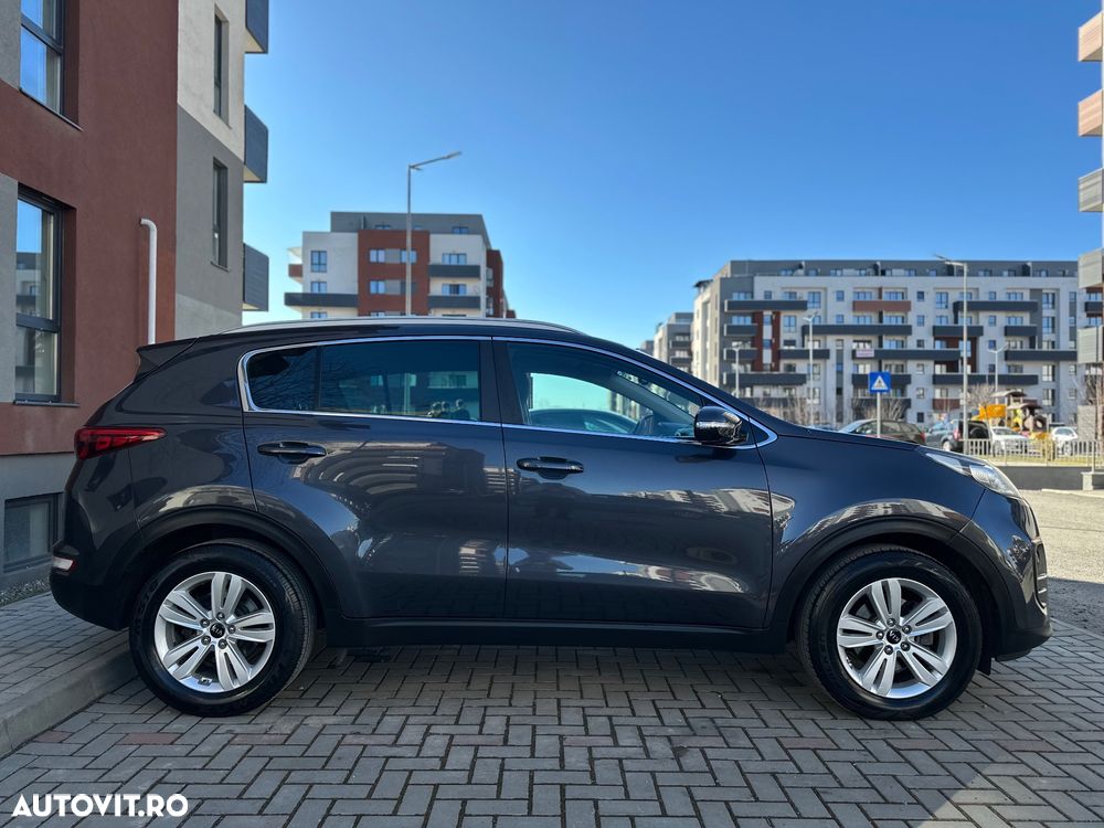 Kia Sportage 1.7 CRDI 2WD ISG Aut. Dream-Team Edition - 12