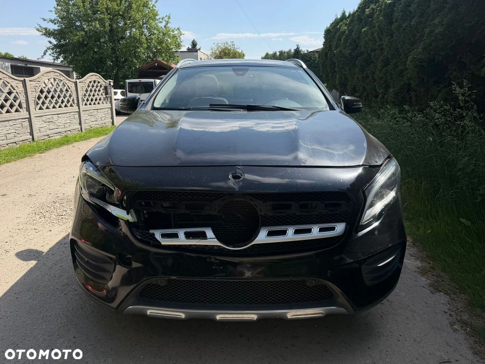 Mercedes-Benz GLA 250 4Matic 8G-DCT AMG Line - 6