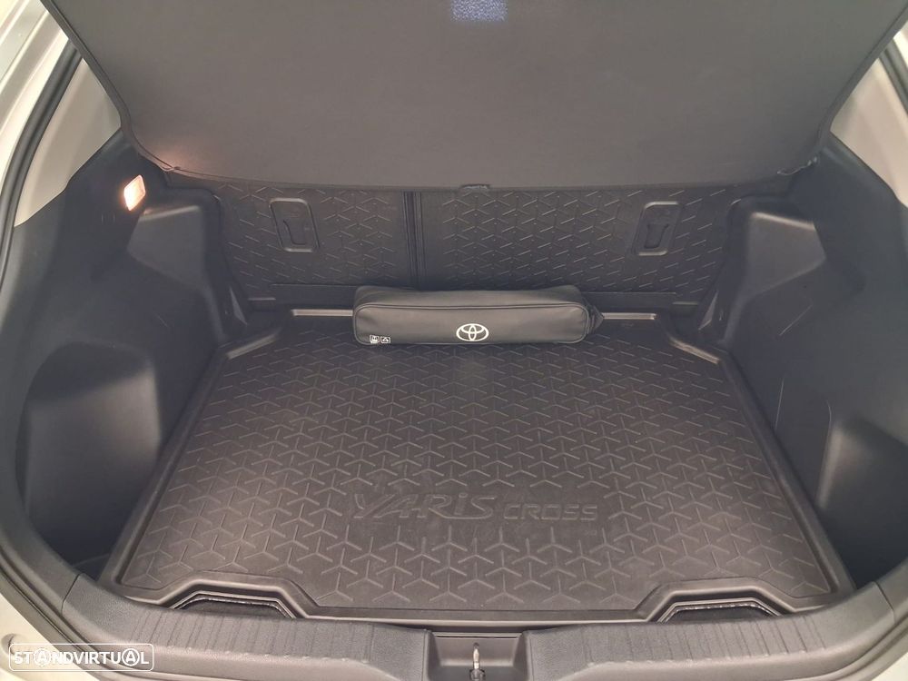 Toyota Yaris Cross 1.5 HDF Comfort Plus - 13