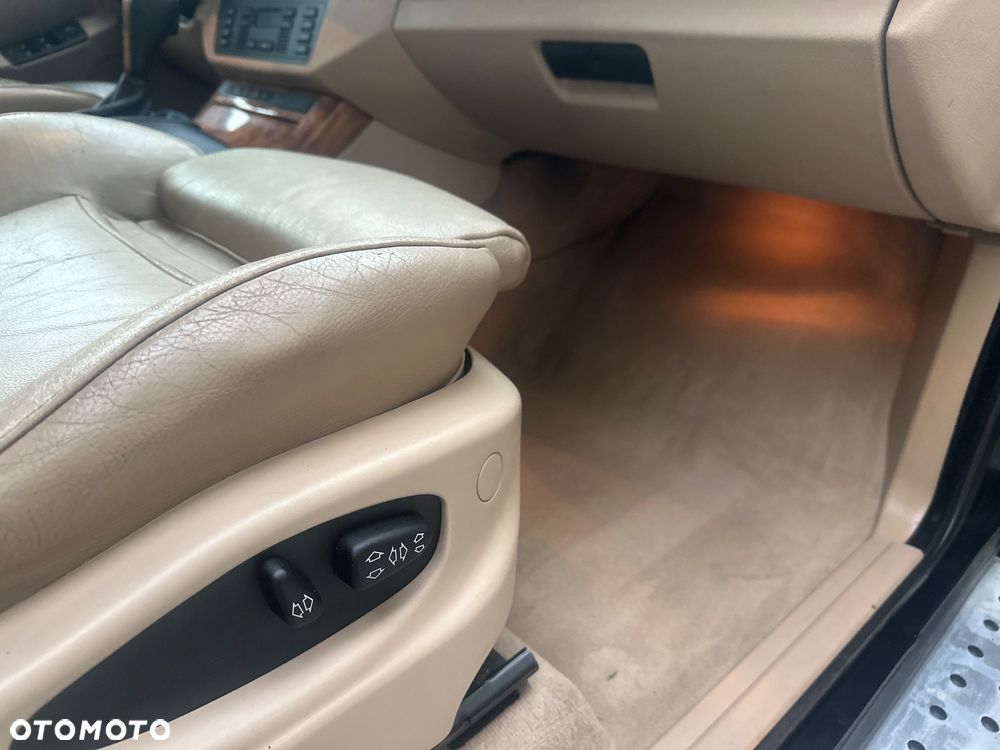 BMW X5 4.4 i Edition Exclusive - 11