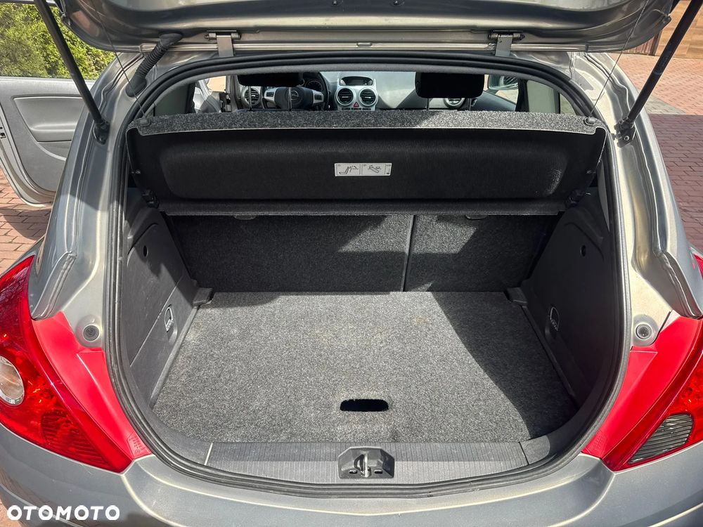 Opel Corsa 1.4 16V 150 Jahre - 21