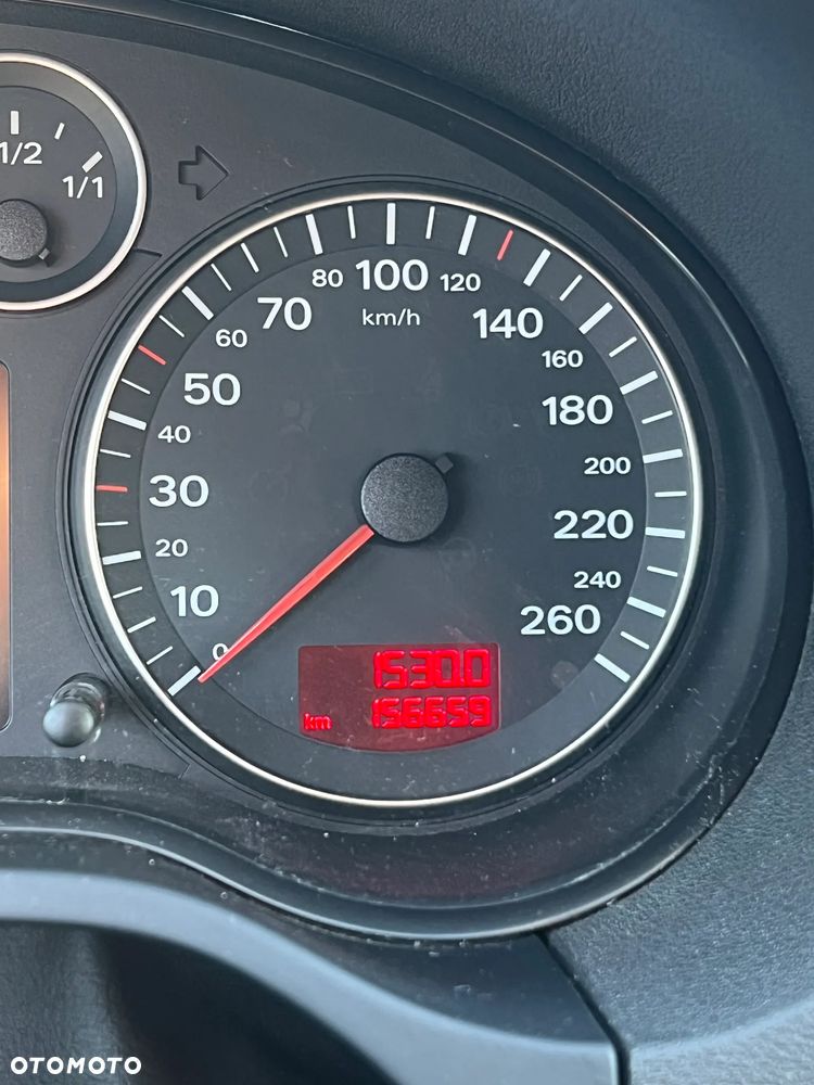 Audi A3 3-drzwiowe 1.4 TFSI Ambiente - 16