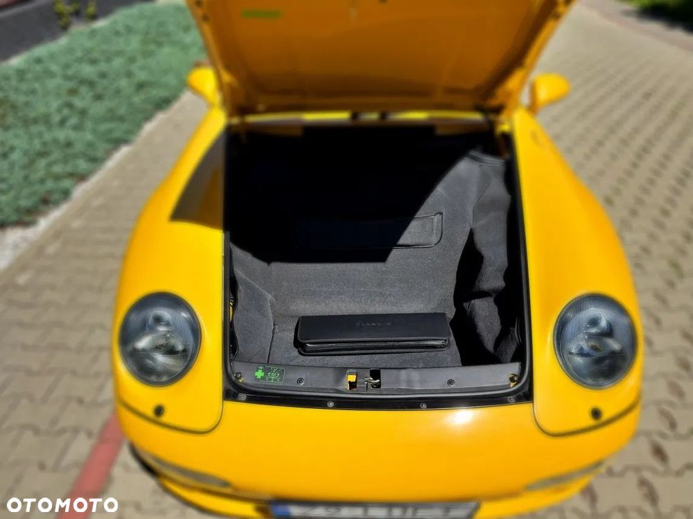 Porsche 911 Carrera - 14