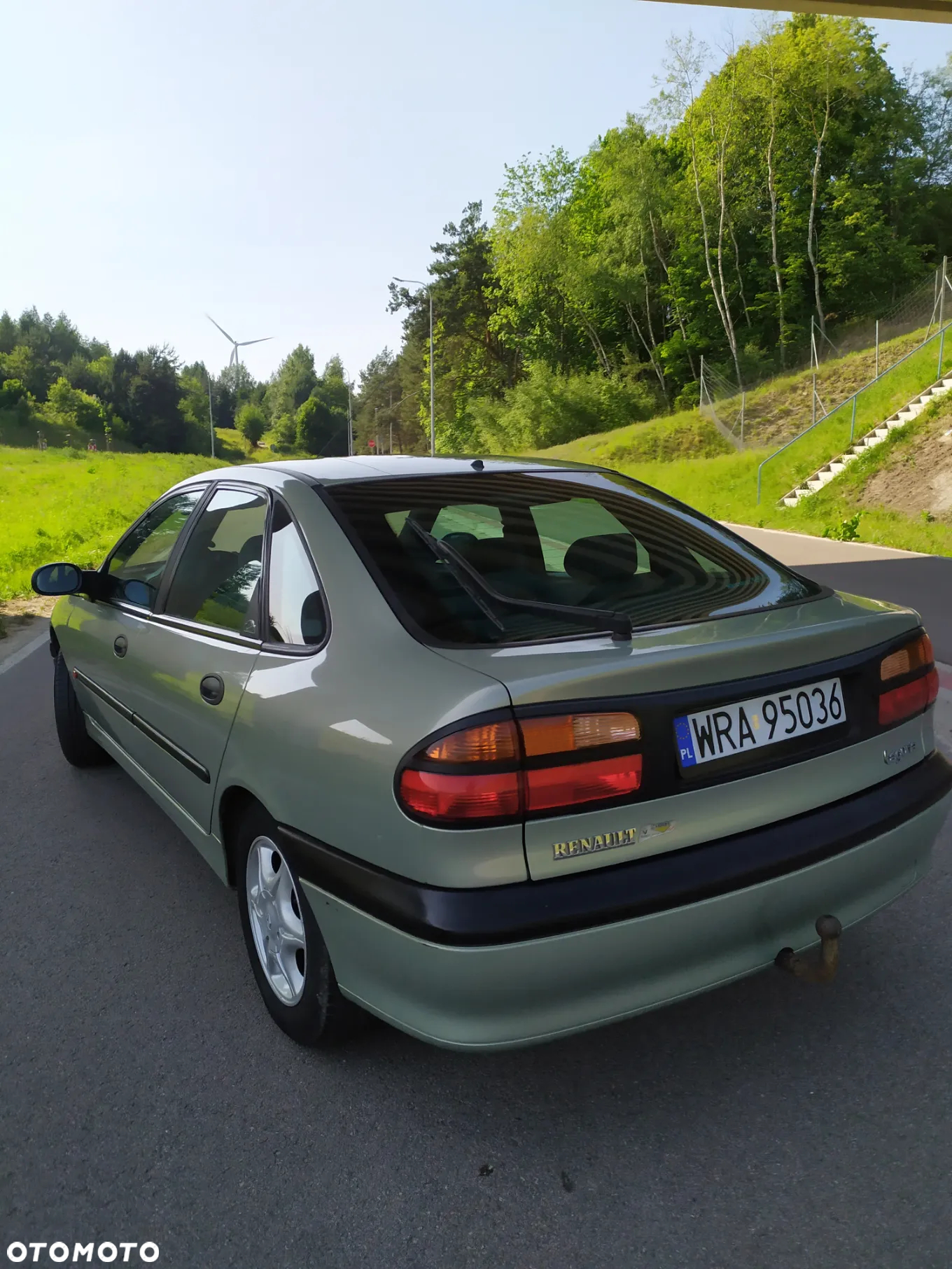 Renault Laguna 1.6 Concorde - 29