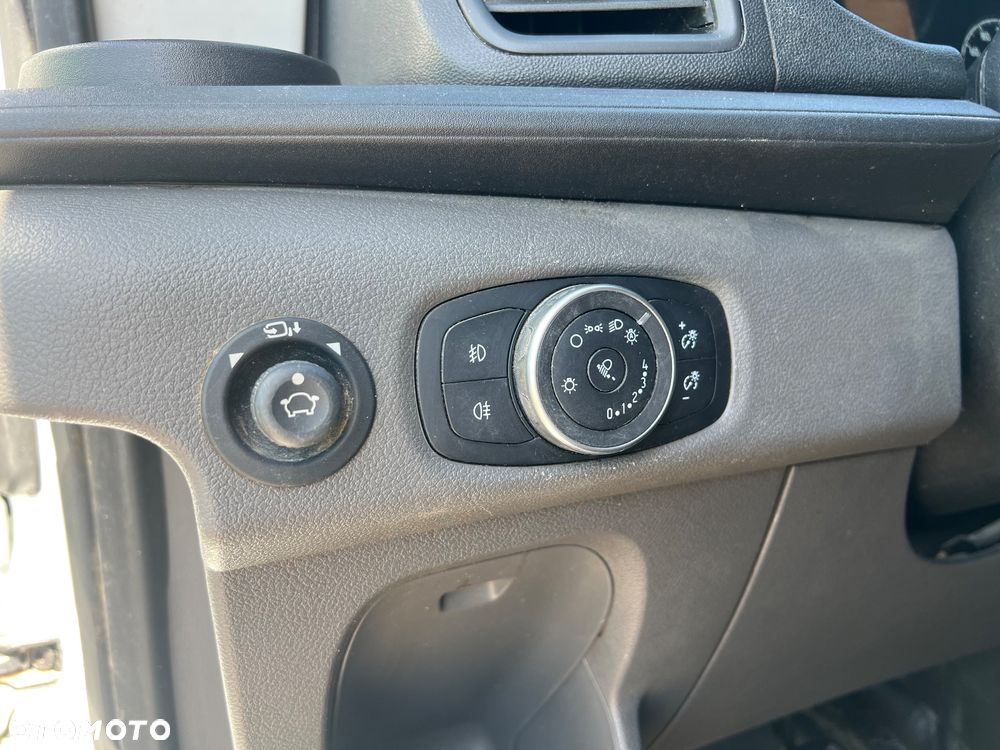 Ford Transit - 21
