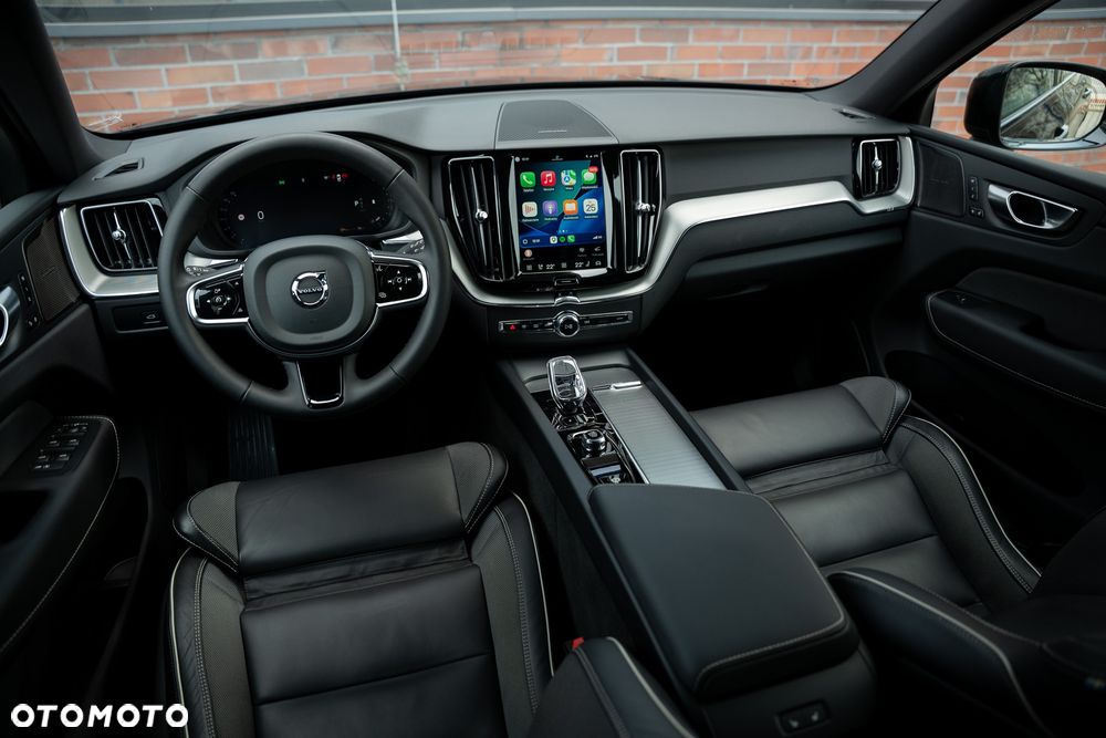 Volvo XC 60 B5 B AWD Ultimate Dark - 25