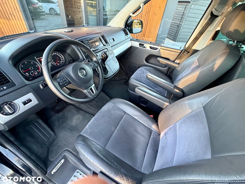 Volkswagen Multivan - 23