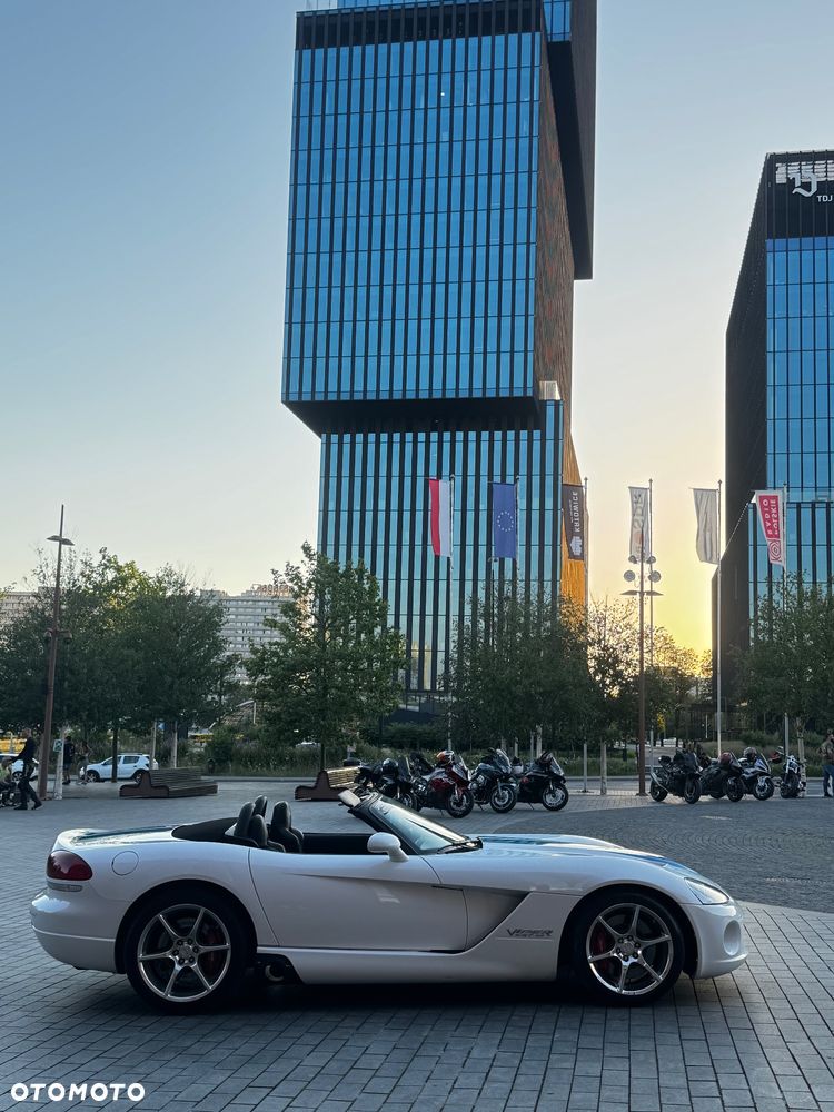 Dodge Viper - 26