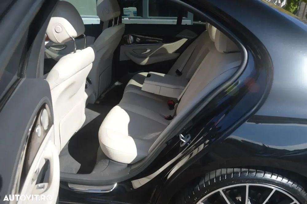 Mercedes-Benz E 300 d 4Matic T 9G-TRONIC Avantgarde - 7