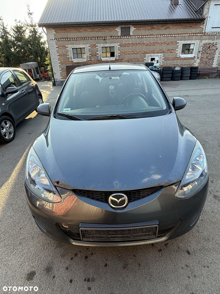 Mazda 2 - 3