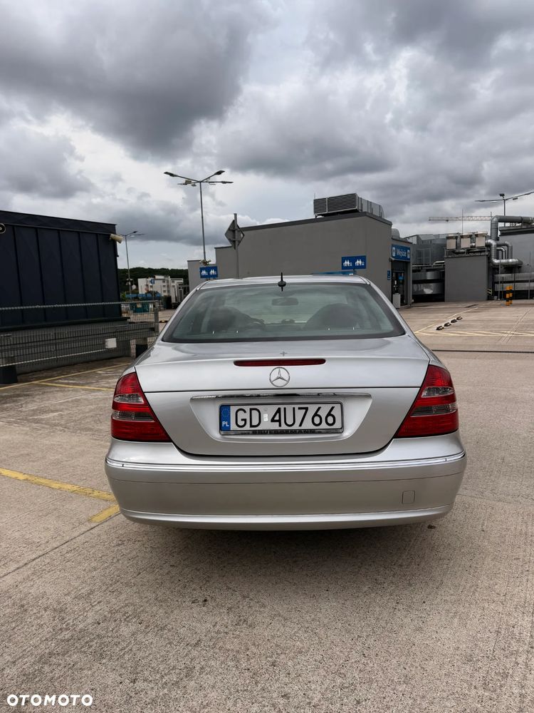 Mercedes-Benz Klasa E 320 Elegance - 4