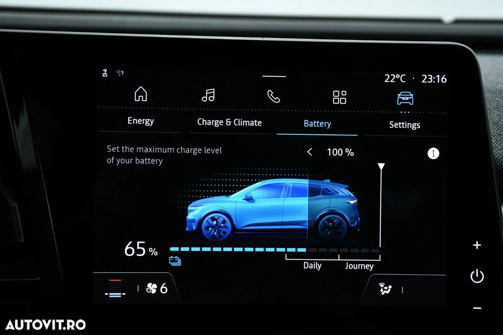 Renault Megane E-TECH EV60 super charge techno - 19