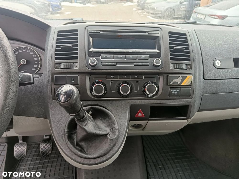 Volkswagen Transporter - 14