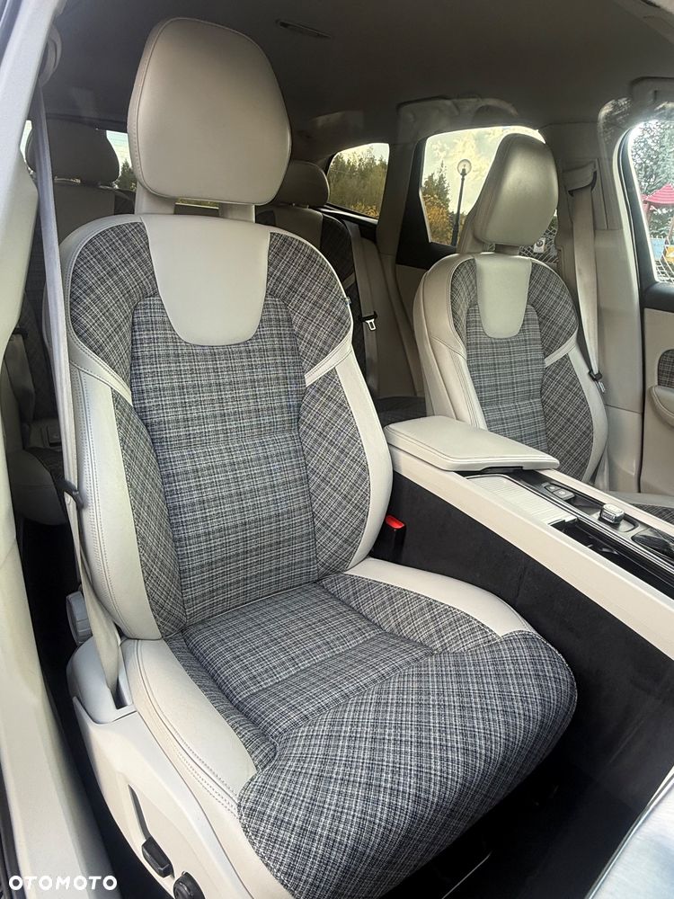 Volvo XC 60 - 21