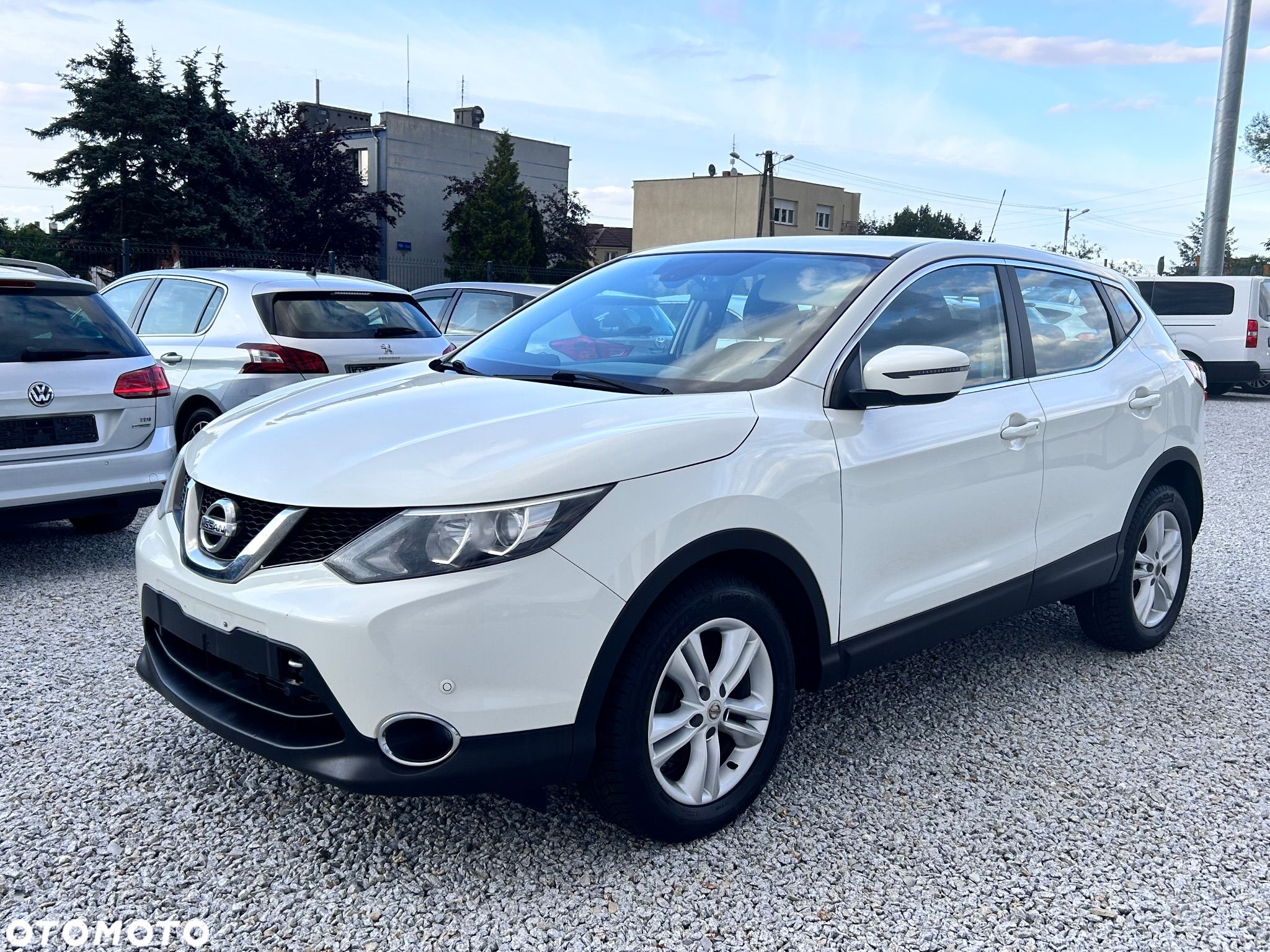 Nissan Qashqai - 1